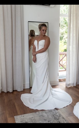 Ivory A- line wedding dress. US 14
