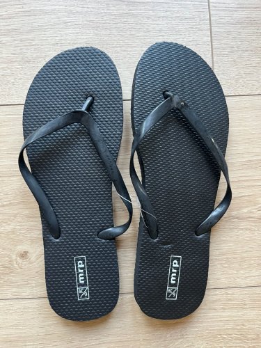 Various size Slops for Guest's 