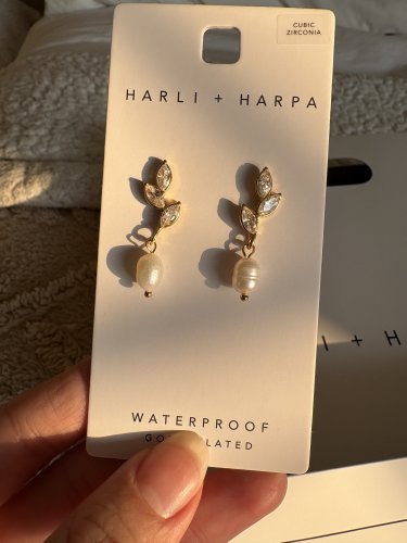Pearl leaf earrings