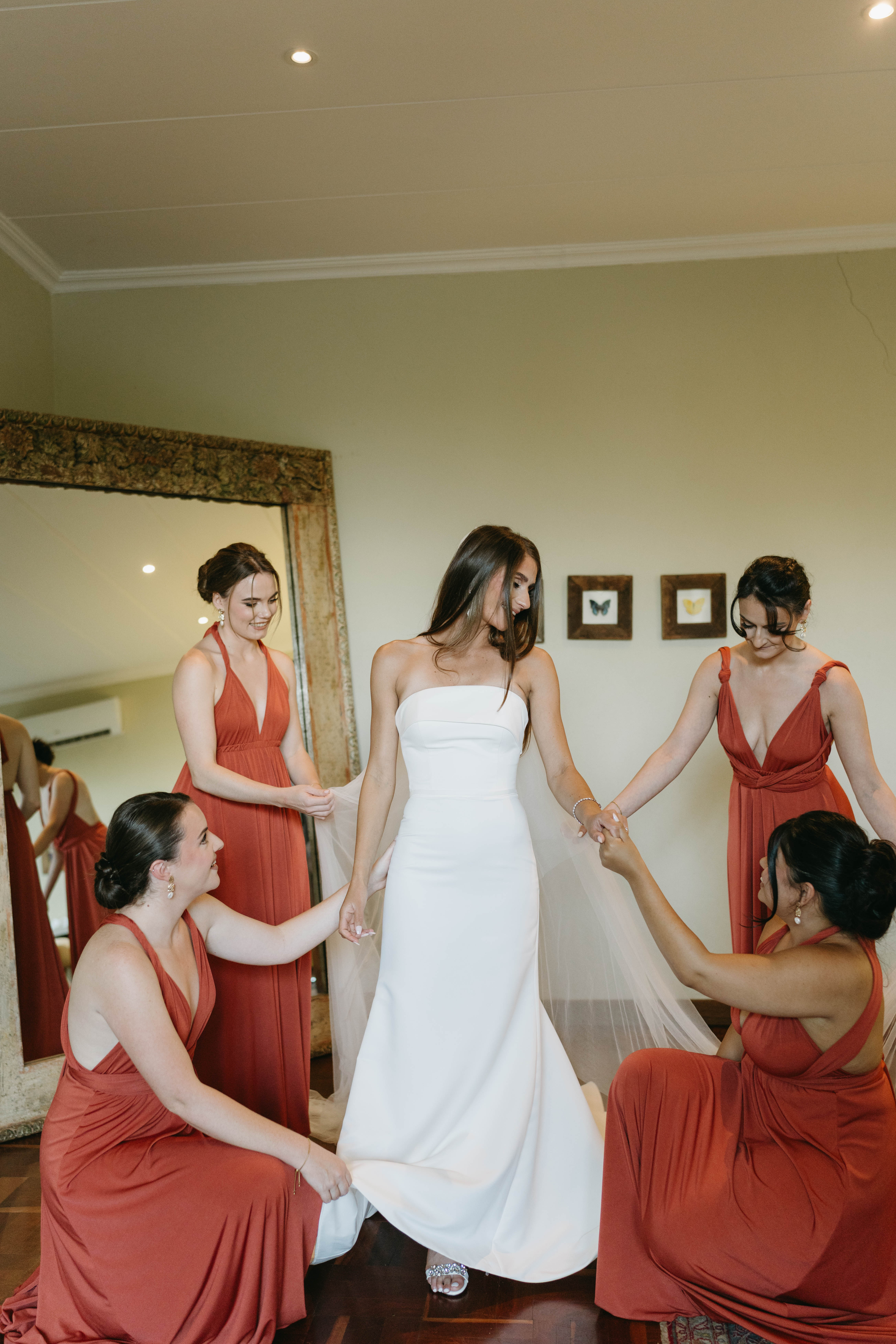 White asymmetrical Wedding dress. Size 6 