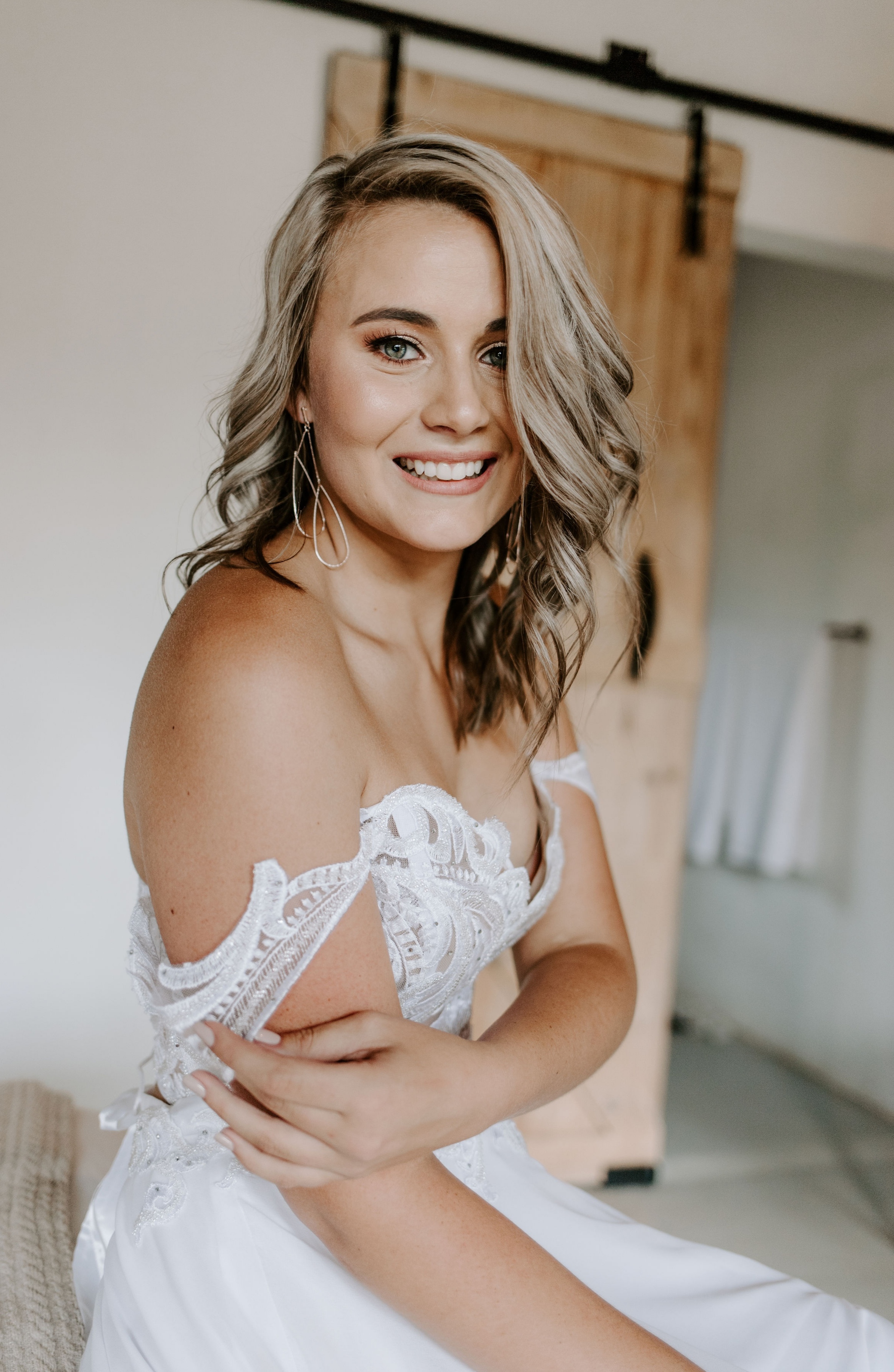 Ivory Off-the-Shoulder A-Line Wedding Dress | Adjustable Size 8–10