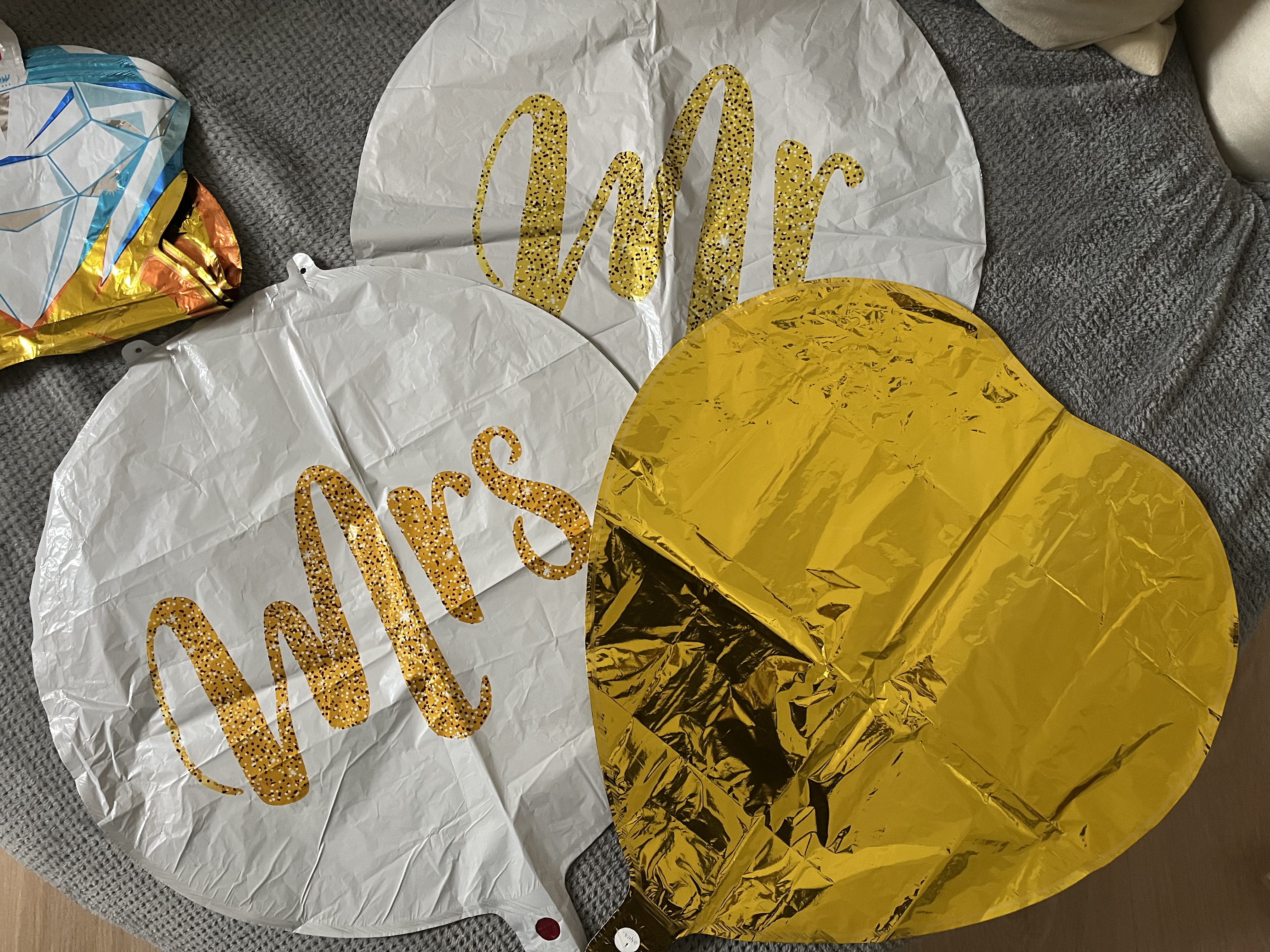 Engagement balloons 
