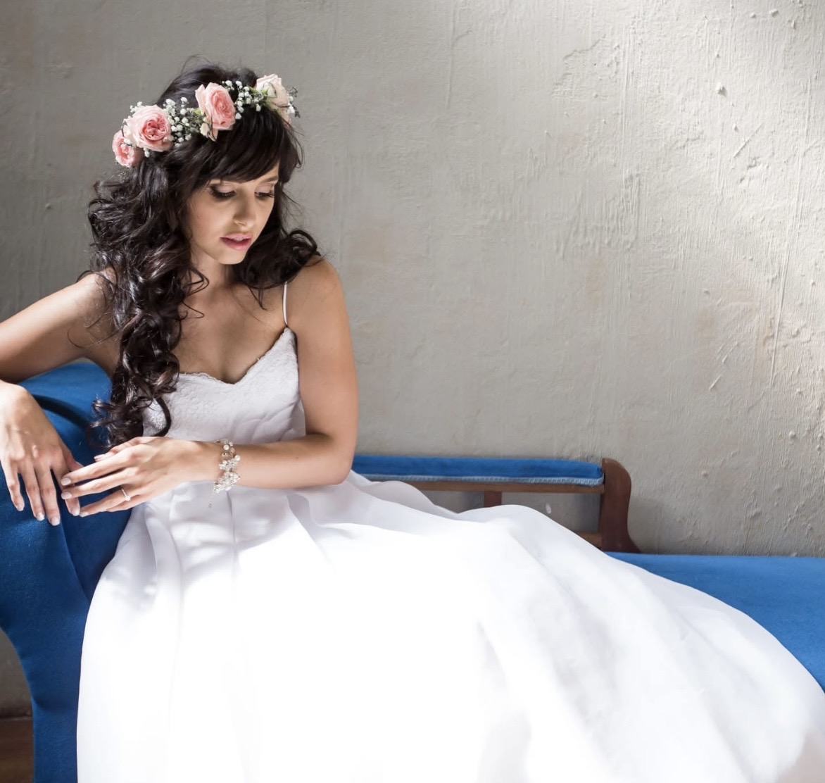 White A-Line wedding dress size 6-8