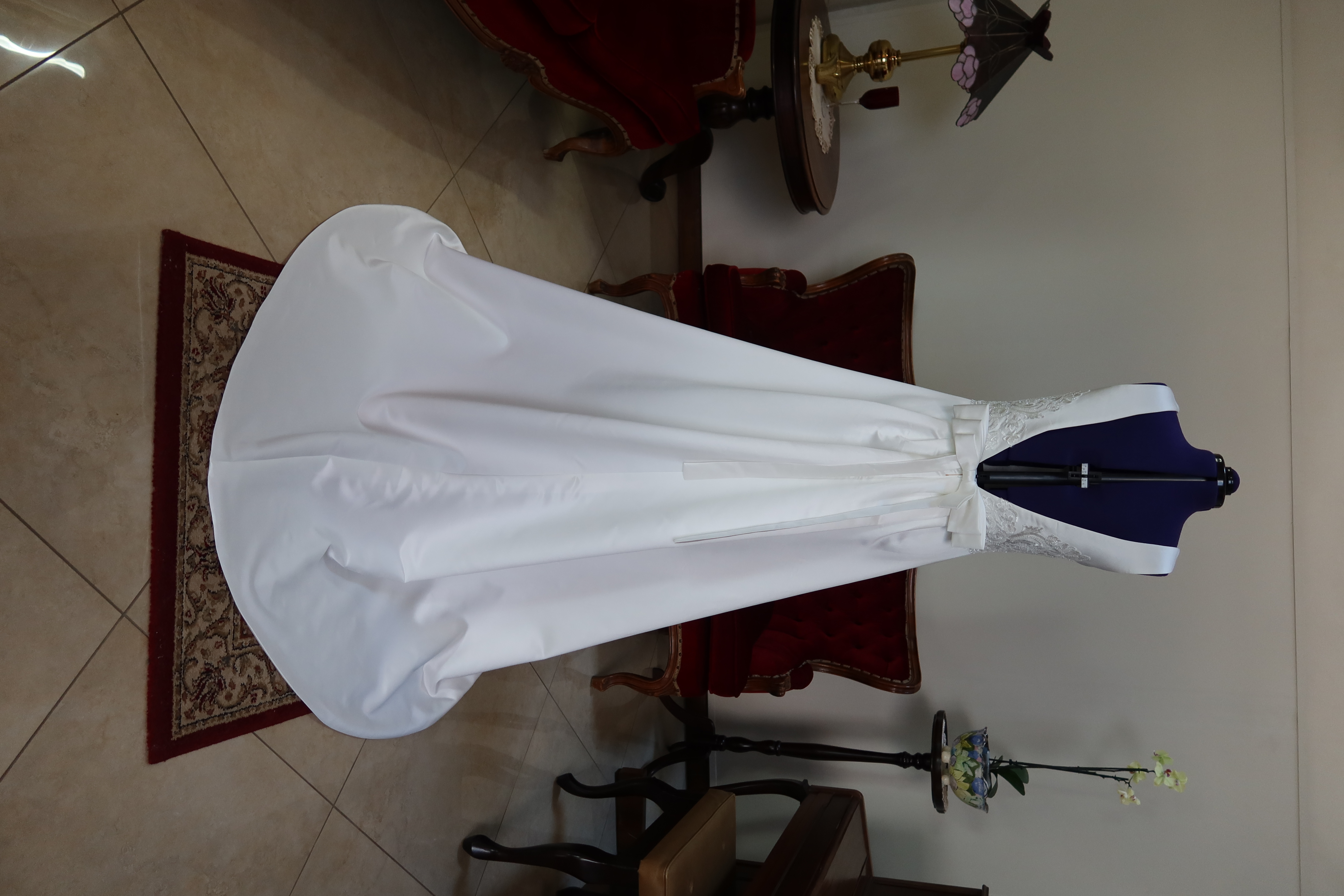 White A-Line Boat Neck Wedding Dress with Detachable Bow UK 14