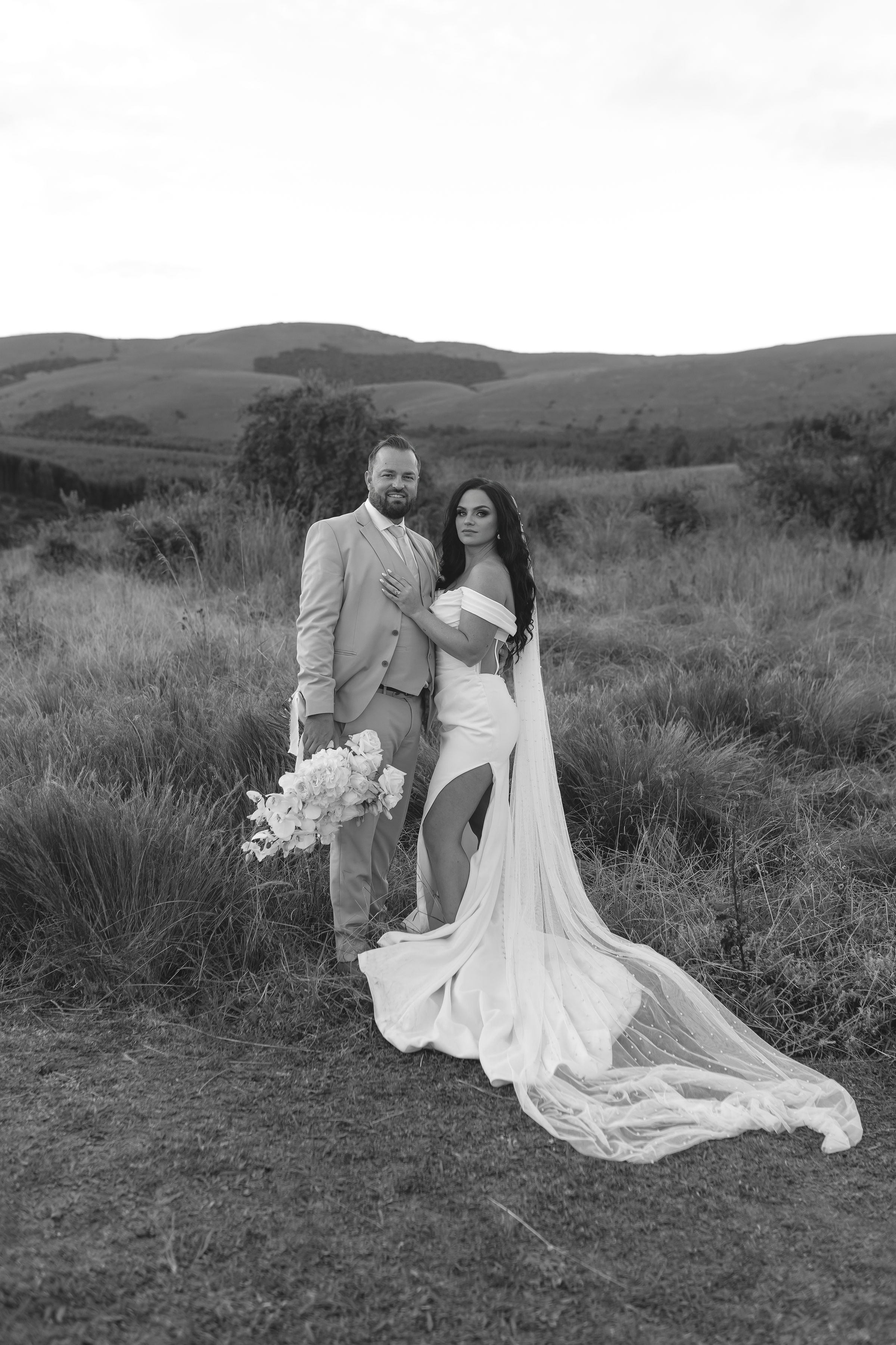 Ivory size 8/10 Wedding dress by A'More